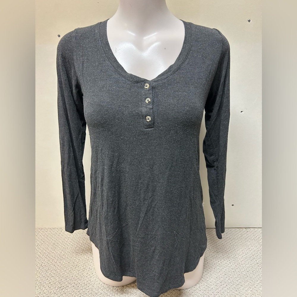 2/$75💥- SHIRT | Women’s Jax & Lennon Henley shirt size SM